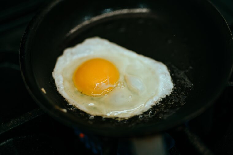 卵が固まるのはタンパク質の熱変性
