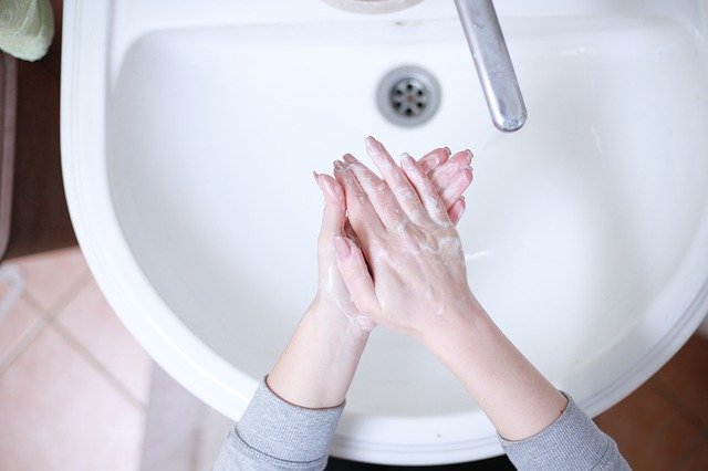 手洗い石鹸でしっかり消毒