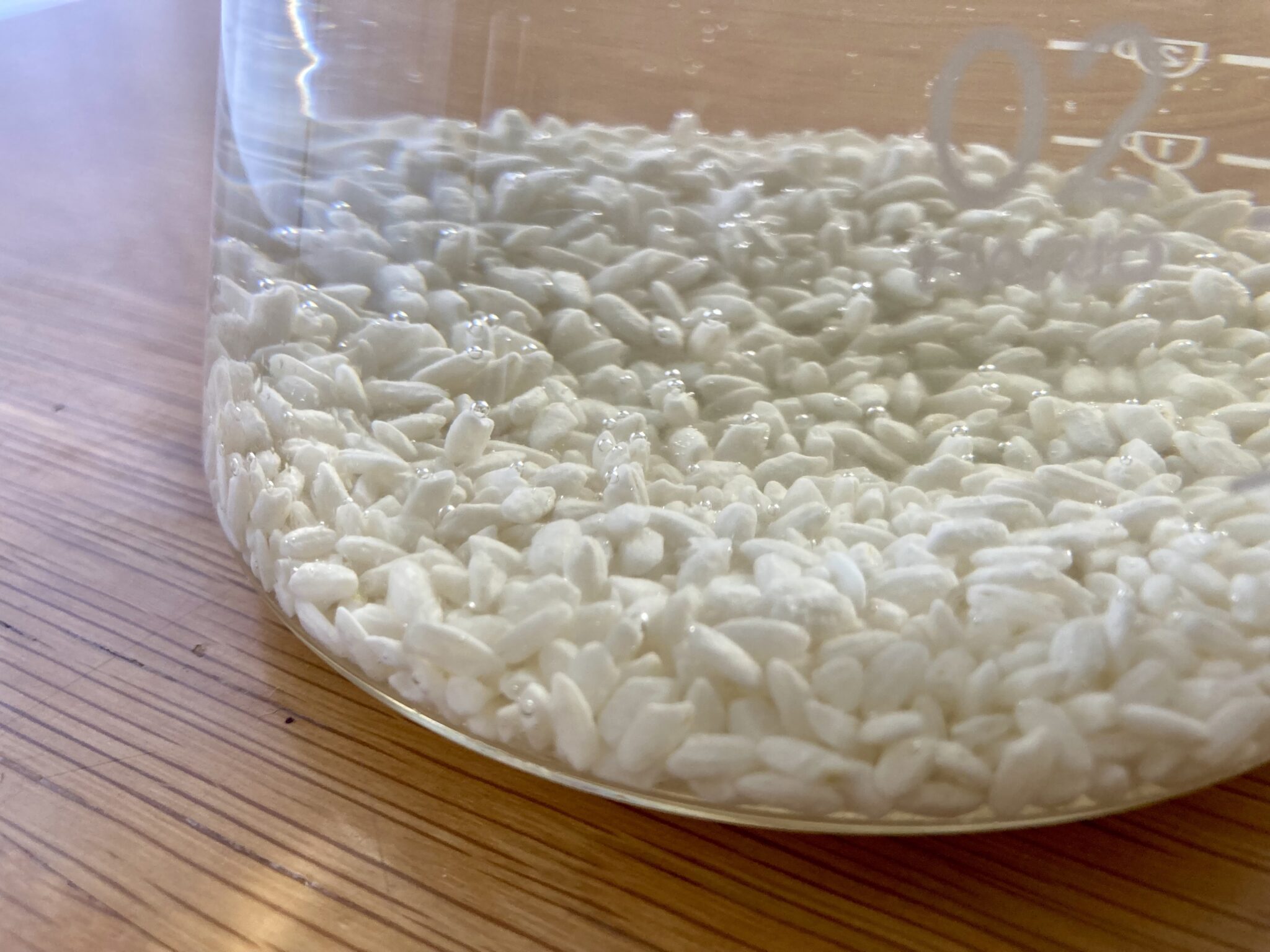 麹水の残った麹どうする?賞味期限は?麹水の作り方&残った麹の活用方法|コジログ
